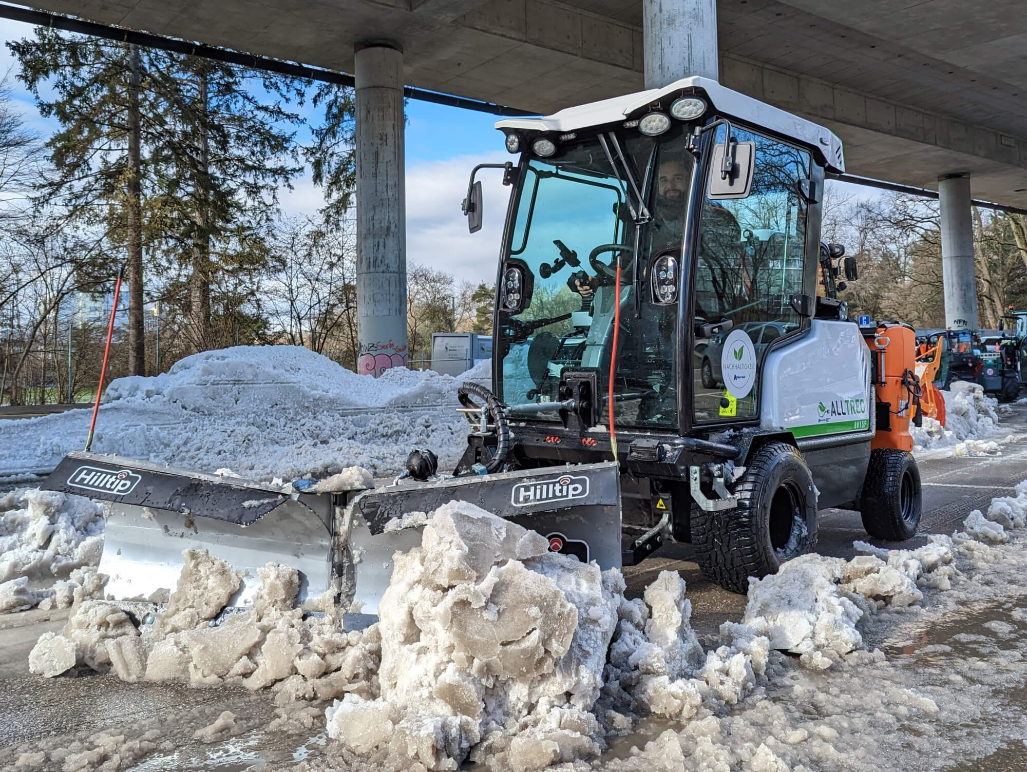 alltrec-hilltip-snowplow-electric-winterservice.jpg